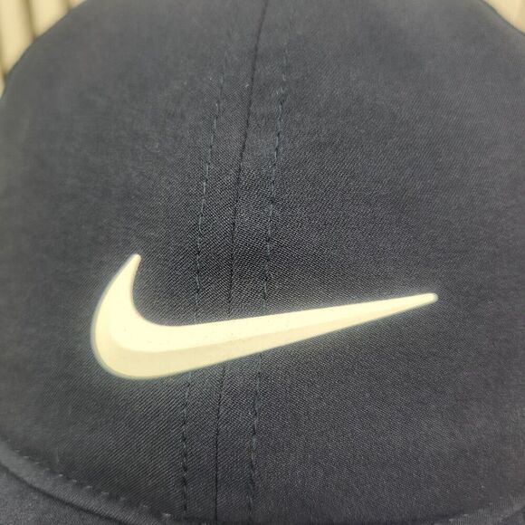 Nike Heritage86 Dri-Fit ADV Strapback Running Hat Cap Navy Blue Sports Fitness - Picture 3 of 11